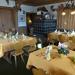 Hotel & Goldene Krone 3*